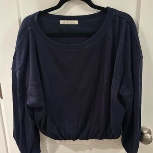 We the free navy sweatshirt size medium great condition